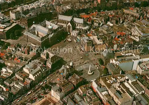 AK / Ansichtskarte Amsterdam__NL Koningklijk Paleis Nationaal Monument op de Dam Fliegeraufnahme 