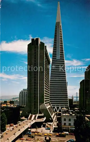 AK / Ansichtskarte San_Francisco_California Holiday Inn Hotel and Transamerica Building Skyscraper 