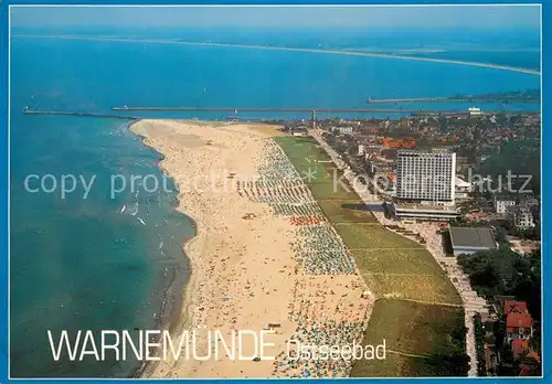 AK / Ansichtskarte Warnemuende_Ostseebad Fliegeraufnahme Strand Warnemuende_Ostseebad