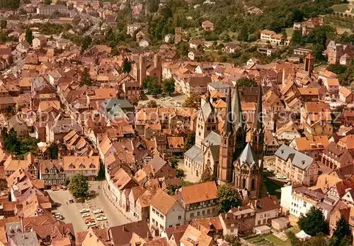 AK / Ansichtskarte Gelnhausen Stadtzentrum Kirche Gelnhausen