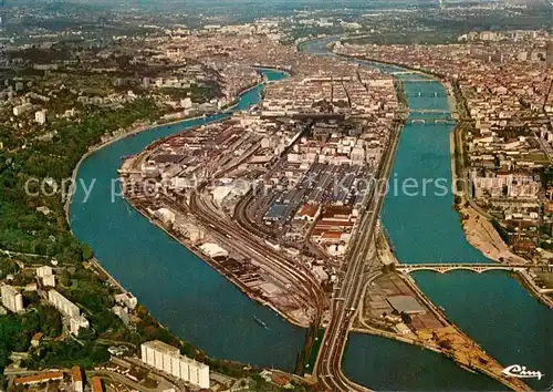 AK / Ansichtskarte Lyon_France Vue aerienne Lyon France