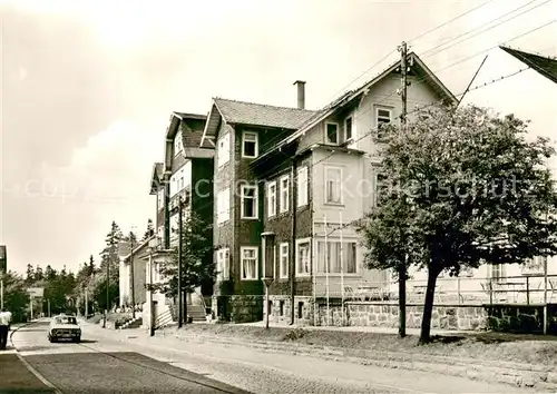 AK / Ansichtskarte Oberhof_Thueringen FDGB Erholungsheim Solidaritaet Strassenpartie Oberhof Thueringen