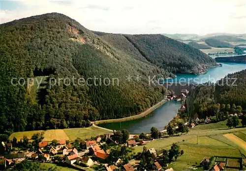 AK / Ansichtskarte Helminghausen mit Sperrmauer und Diemelsee Fliegeraufnahme Helminghausen