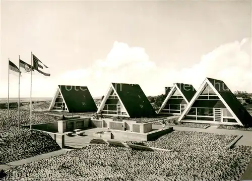 AK / Ansichtskarte Berensch Jugendfreizeitstaette des Landkreises Stade Wohnhaeuser mit Wasserspielen Berensch