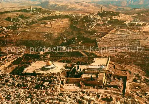 AK / Ansichtskarte Jerusalem_Yerushalayim Fliegeraufnahme Altstadt Western Wall Temple Mount Mt. of Olives Jerusalem_Yerushalayim