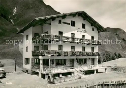 AK / Ansichtskarte Samnaun_Dorf Berghotel Engadin Samnaun Dorf