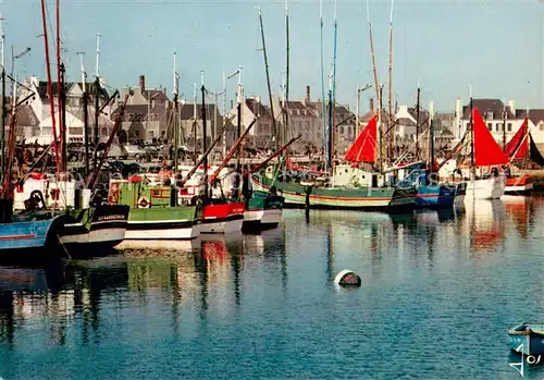 AK / Ansichtskarte Saint Guenole Bateaux de peche a quai Saint Guenole