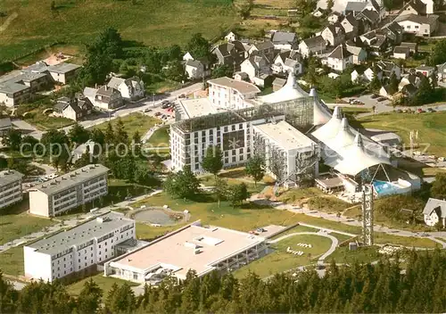 AK / Ansichtskarte Masserberg Hotel Rennsteig mit Volhard Klinik und Badehaus Masserberg Masserberg