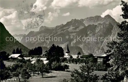 AK / Ansichtskarte Aeschi_BE Kirche mit Stockhornkette Aeschi_BE