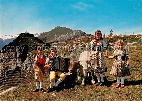 AK / Ansichtskarte Appenzell_IR Auf Ebenalp mit Blick zum Schaefler und Saentis Trachtenkindergruppe Appenzell IR