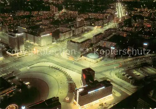 AK / Ansichtskarte Berlin Blick vom Fernsehturm bei Nacht Berlin