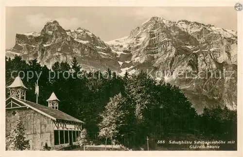 AK / Ansichtskarte Glarus_GL Schutzhuette Schwammhoehe mit Glaernischkette Glarus_GL