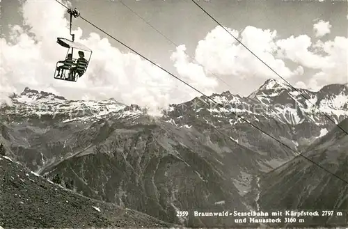 AK / Ansichtskarte Braunwald_GL mit Sesselbahn Kaerpfstock und Hausstock Braunwald GL