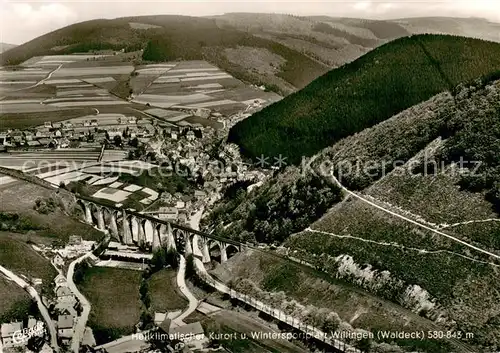 AK / Ansichtskarte Willingen_Sauerland Heilklimatischer Kurort und Wintersportplatz Bruecke Willingen_Sauerland