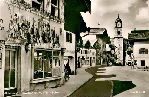 AK / Ansichtskarte Mittenwald_Bayern Obermarkt mit Pfarrkirche Mittenwald Bayern