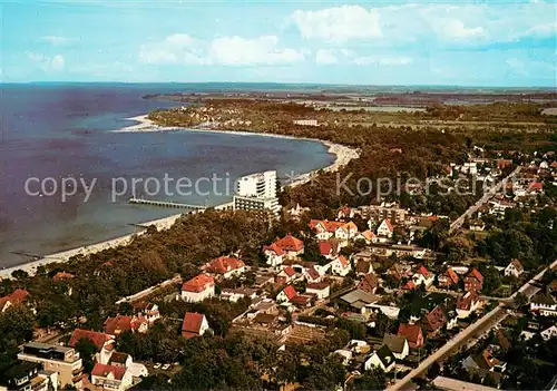 AK / Ansichtskarte Timmendorfer_Strand Fliegeraufnahme Panorama m. Niendorf Timmendorfer_Strand