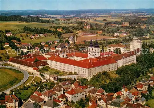 AK / Ansichtskarte Kremsmuenster Fliegeraufnahme Kremsmuenster