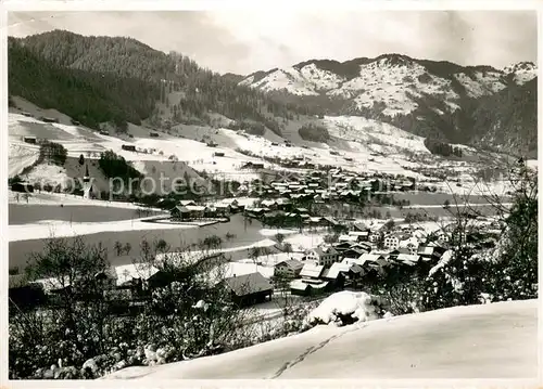 AK / Ansichtskarte Jenaz_GR Gesamtansicht im Schnee 