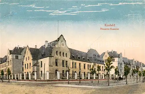 AK / Ansichtskarte Krefeld Husaren Kaserne Krefeld