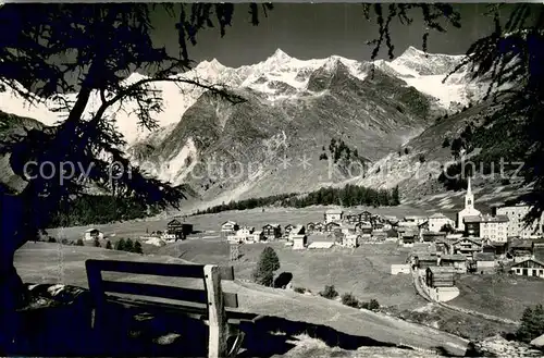 AK / Ansichtskarte Saas Fee Panorama Blick gegen Dom Suedlenzspitze und Ulrichshorn Walliser Alpen Saas Fee