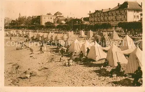 AK / Ansichtskarte Arcachon_33 Tentes sur la plage Boulevard Promenade 