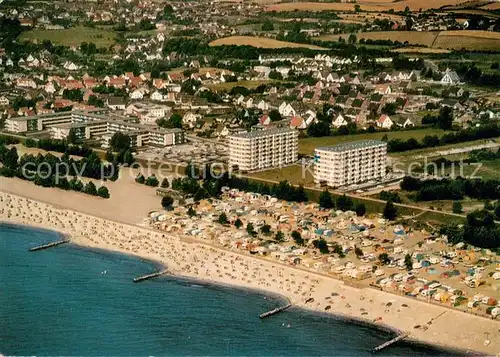 AK / Ansichtskarte Groemitz_Ostseebad Fliegeraufnahme Campingplatz Strand Groemitz_Ostseebad