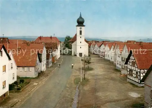 AK / Ansichtskarte Langenleiten Teilansicht m. Kirche u. Fachwerkhaus Langenleiten