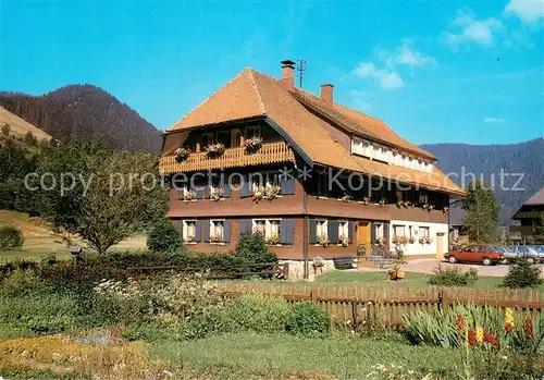 AK / Ansichtskarte Menzenschwand Gaestehaus Kaiser Aussenansicht Menzenschwand