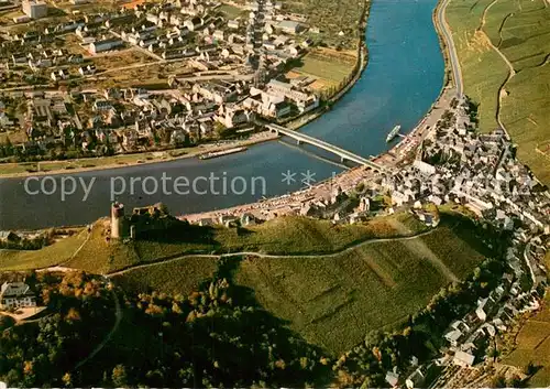 AK / Ansichtskarte Bernkastel Kues Fliegeraufnahme mit Burgruine Landshut  Bernkastel Kues