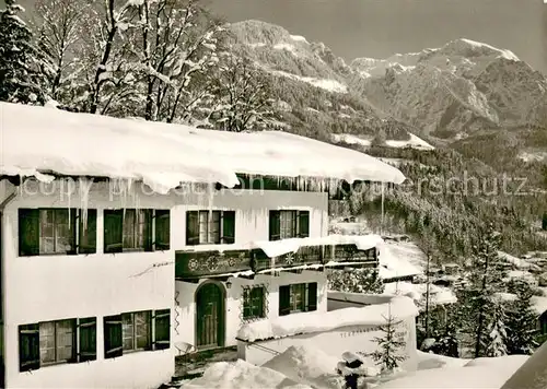 AK / Ansichtskarte Berchtesgaden Gaestehaus Herkommer Cafe Restaurant Winterlandschaft Alpen Berchtesgaden