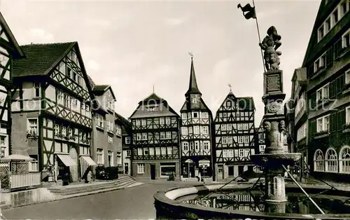 AK / Ansichtskarte Fritzlar Markt mit Rathaus Fritzlar