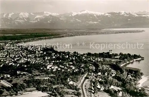 AK / Ansichtskarte Friedrichshafen_Bodensee Fliegeraufnahme Panorama m. Alpen Friedrichshafen Bodensee