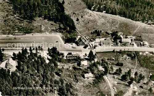 AK / Ansichtskarte Torfhaus_Harz Fliegeraufnahme Sporthotel Brockenblick Torfhaus Harz