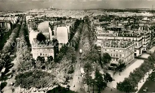 AK / Ansichtskarte Paris_75 Arc de Triomphe vers le Sacre Coeur Vue aerienne 