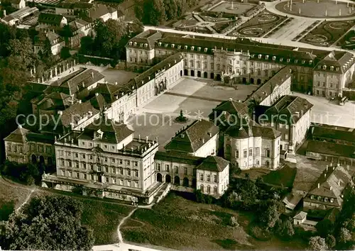 AK / Ansichtskarte Ludwigsburg__Wuerttemberg Schloss Ludwigsburg Fliegeraufnahme 