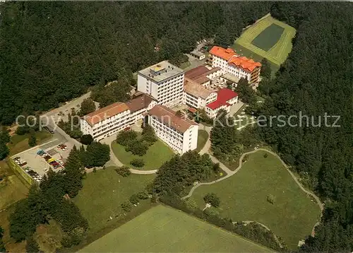 AK / Ansichtskarte Cham__Oberpfalz Fliegeraufnahme Bayerwald Klinik 