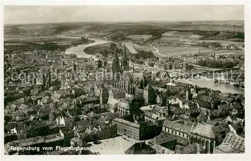 AK / Ansichtskarte Regensburg Fliegeraufnahme Regensburg