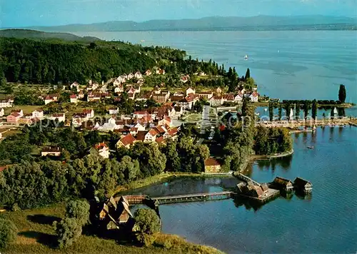 AK / Ansichtskarte Unteruhldingen_Bodensee Fliegeraufnahme Gesamtansicht m. Pfahlbauten 