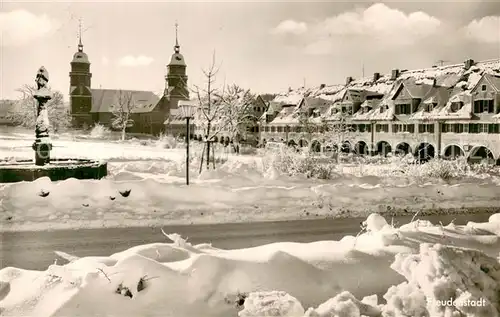 AK / Ansichtskarte Freudenstadt Am unteren Marktplatz mit Stadtkirche Freudenstadt