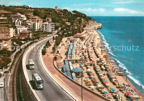 AK / Ansichtskarte Celle_Ligure_IT Panorama m. Strand  