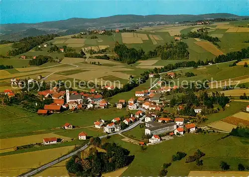 AK / Ansichtskarte Enzenkirchen Fliegeraufnahme Totalansicht m. Sauwald Enzenkirchen