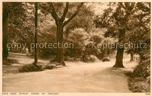 AK / Ansichtskarte Croydon_London_UK Oaks Road   Shirley Woods 