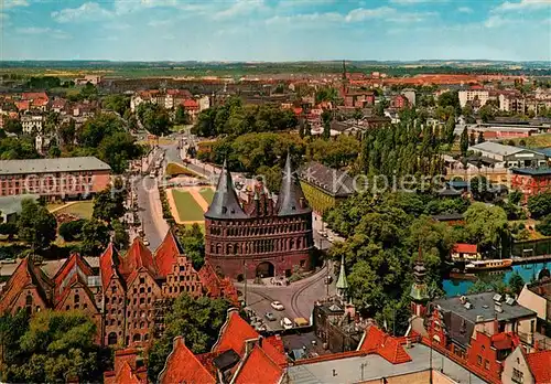 AK / Ansichtskarte Luebeck Fliegeraufnahme mit Holstentor und Salzspeicher Luebeck