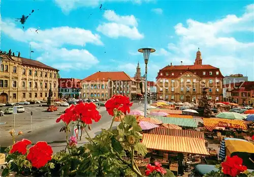 AK / Ansichtskarte Erlangen Marktplatz mit Schloss und Rathaus Erlangen