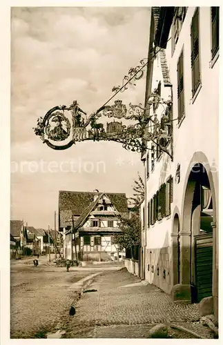 AK / Ansichtskarte Weisweil_Kaiserstuhl Gasthaus zum Erprinzen Das beruehmte Wirtshausschild von Meister Morstadt aus Lahr 18. Jhdt. Erbprinz Karl Ludwig und Schloss Weisweil_Kaiserstuhl