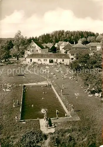 AK / Ansichtskarte Neutrauchburg Freibad Heilklimatischer Kurort Neutrauchburg