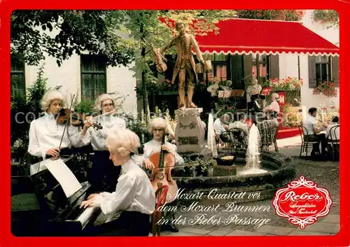 AK / Ansichtskarte Bad_Reichenhall Musik Matinee mit dem Mozart Quartett vor dem Mozart Brunnen in der Reber Passage Bad_Reichenhall