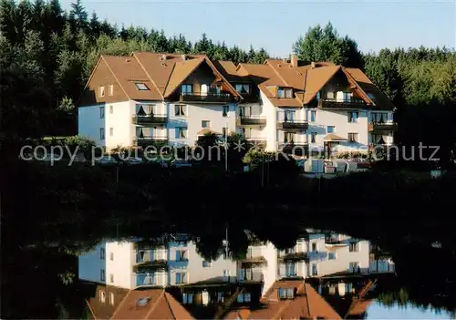 AK / Ansichtskarte Hahnenklee Bockswiese_Harz Ferienresidenz Seeblick Wasserspiegelung Hahnenklee Bockswiese