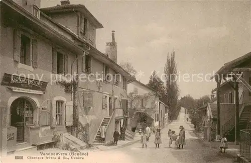 AK / Ansichtskarte Vendoeuvres_36_Indre Kinder auf der Strasse 