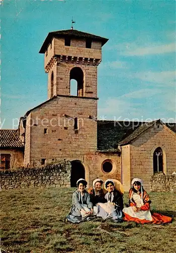 AK / Ansichtskarte Le_Vivarais_07_Ardeche Le groupe folklorique Lau Trepadou devant la chapelle des Salettes aux Vans 